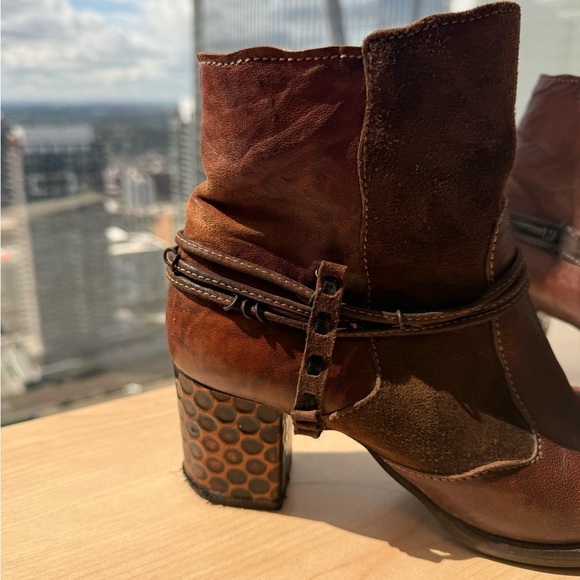 Karma of Charme 39 (8.5) copper heel very very very good condition made in 🇮🇹 - Picture 4 of 15